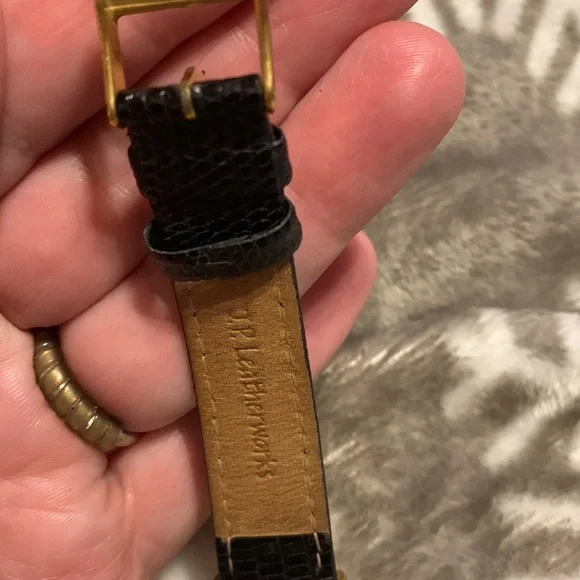 Vintage Gucci watch 5300M series excellent condition for a vintage piece